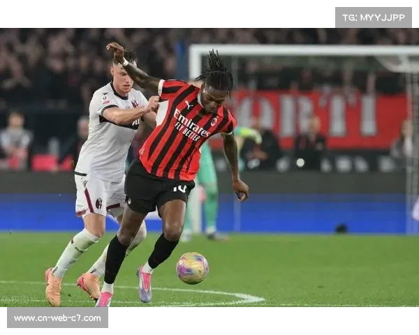 罗马门线悬案错失绝杀，1-1战平AC米兰延续不败